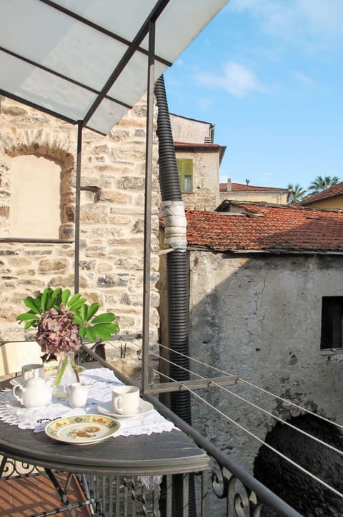 Property, Wall, House, Building, Town, Room, Roof, Architecture, Real Estate, Home