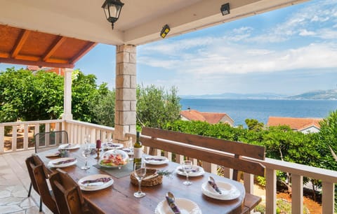 balcony-terrace