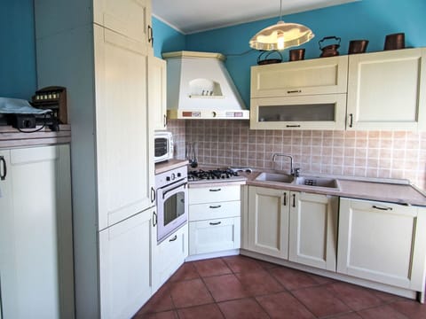 Kitchen, Kitchen Appliance, Major Appliance, Cabinetry, Flooring, Wood, Furniture, Interior Design, Countertop, Kitchen Stove