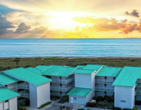 1st floor unit right next to the private 1/4-mile beach and Atlantic Ocean.