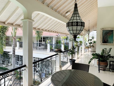 Casa Artista Pool View Suite | Terrace/patio