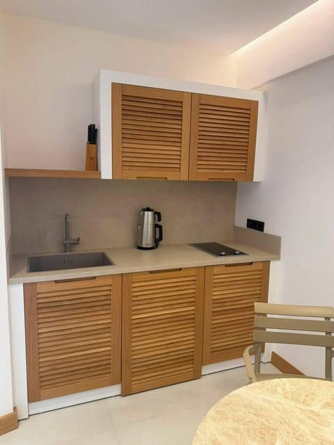 Family Apartment, 2 Bedrooms, Non Smoking | 2 bedrooms, minibar, in-room safe, blackout drapes