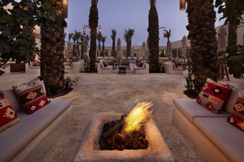 Outdoor pool, open 8:00 AM to 5:00 PM, sun loungers
