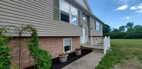 Split level ranch on 9 acres