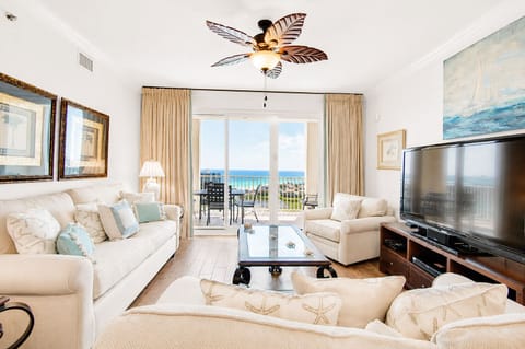 Spacious living room with flat screen TV