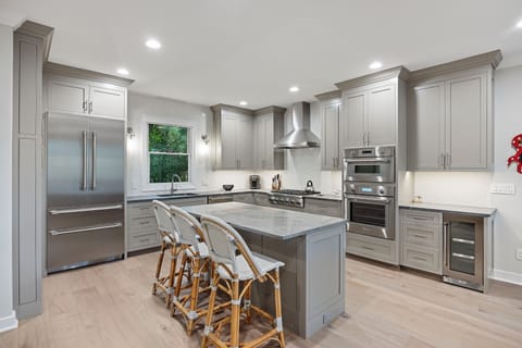 Beautifully renovated kitchen!