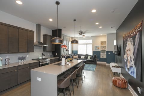 Sky Lounge @ City Heights 4 - Kitchen Area