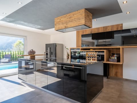 Chalet | Private kitchen | Highchair