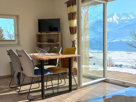 Apartment | Dining