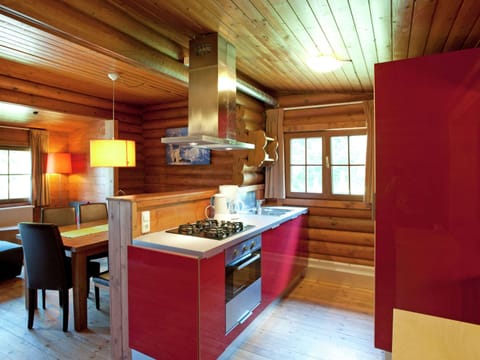 Chalet | Private kitchen | Highchair