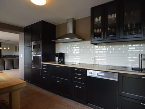 House | Private kitchen | Highchair