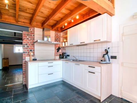 House | Private kitchen | Highchair