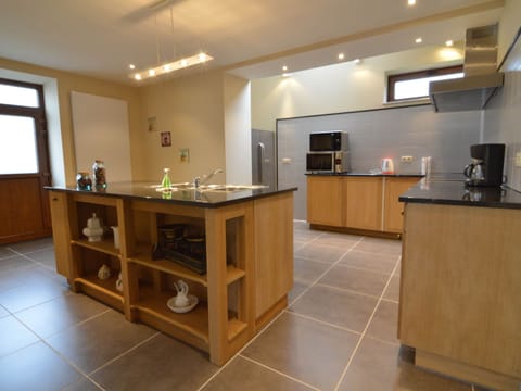 House | Private kitchen | Highchair