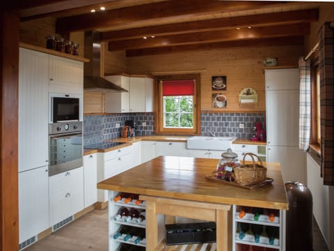 Chalet | Private kitchen | Coffee/tea maker