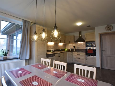 House | Private kitchen | Highchair