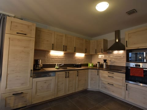 House | Private kitchen | Highchair