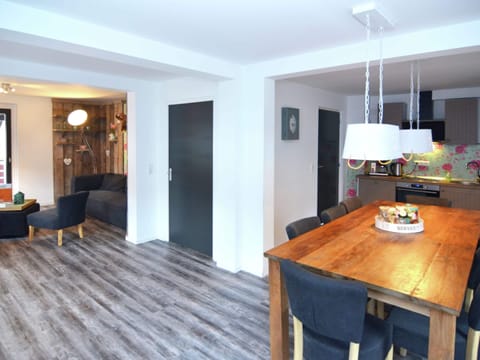 House | Dining