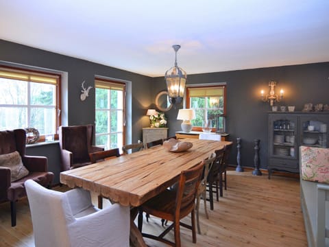 House | Dining