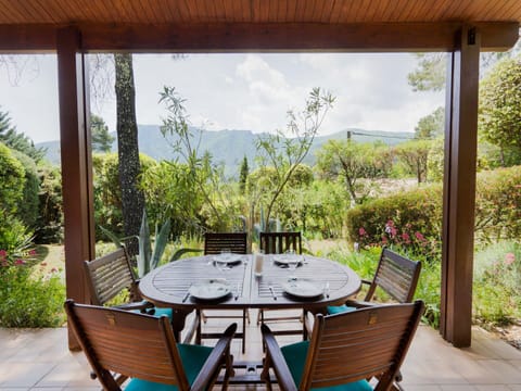 House | Balcony