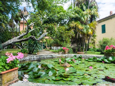 House | Garden
