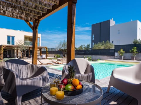 Villa | Pool | Indoor pool, outdoor pool