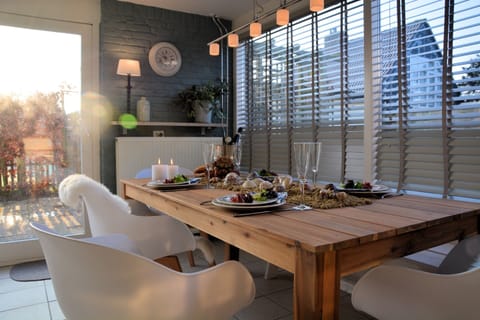 House | Dining