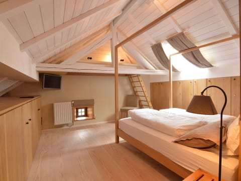 House | 2 bedrooms, individually furnished, bed sheets
