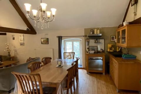 House | Private kitchen | Highchair