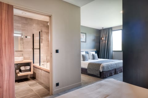 Room (Prestige) | Premium bedding, minibar, in-room safe, individually decorated