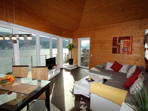 Apartment | Dining