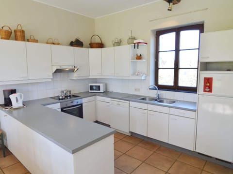 House | Private kitchen | Highchair