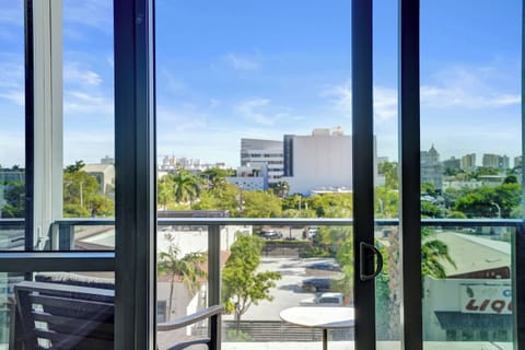 Family Apartment, 2 Bedrooms, Kitchen, City View | Interior