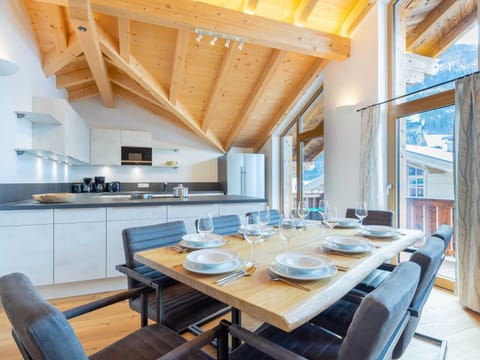 Chalet | Private kitchen | Electric kettle, highchair, cookware/dishes/utensils, dining tables