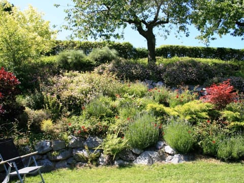 Apartment | Garden