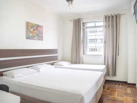 Triple Room, Multiple Beds | Free WiFi, bed sheets