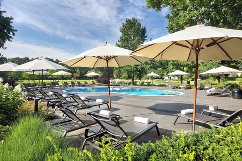 Indoor pool, seasonal outdoor pool, pool umbrellas, sun loungers