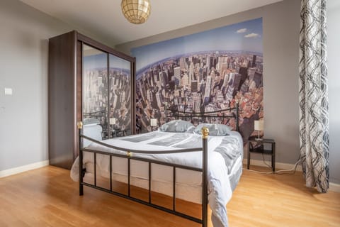House | 3 bedrooms, individually furnished, bed sheets