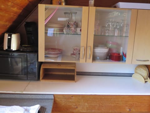 House | 1 bedroom, individually furnished, iron/ironing board