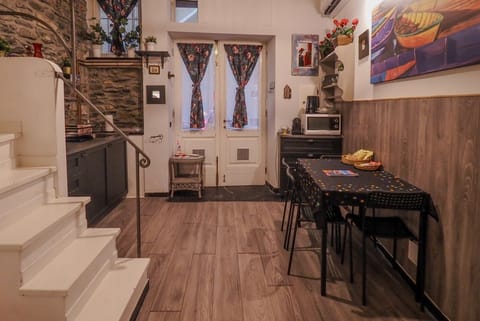 Petrella's Point Studio Apartment in Vernazza