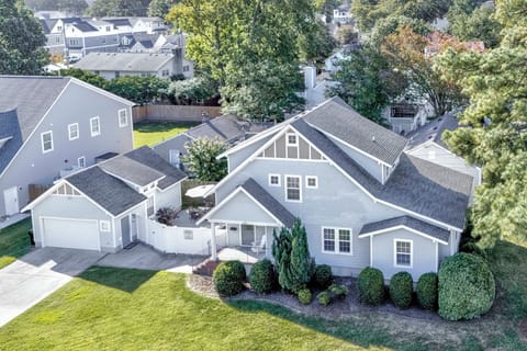 Virginia Beach, Virginia
Coastal Accommodations
Property Management