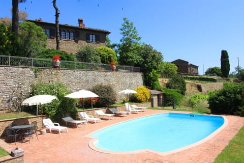 Water, Plant, Building, Property, Sky, Tree, Azure, Swimming Pool, Chair, Outdoor Furniture