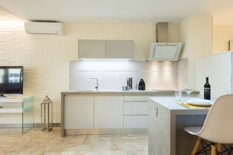 Kitchen in front