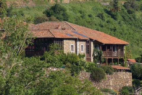 The Olmares apartments