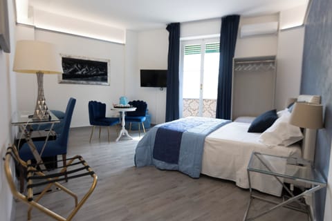 Superior Double Room, 1 Queen Bed, Non Smoking | Premium bedding, down comforters, memory foam beds