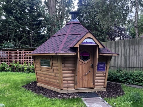 Exclusive Cabin, Garden View