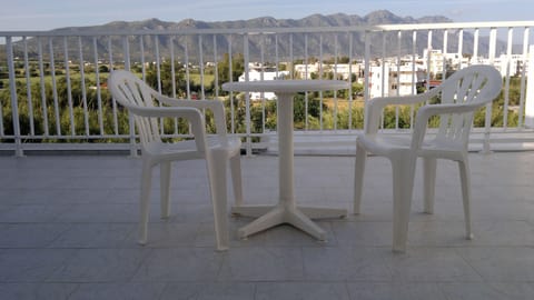 Basic Apartment | Balcony