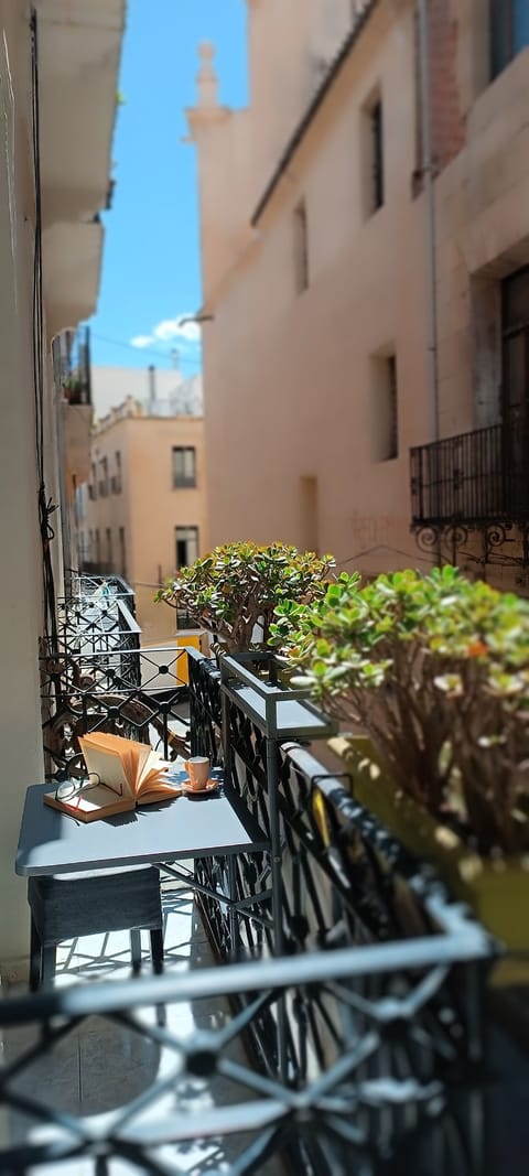 Double Room, Shared Bathroom, City View | Terrace/patio