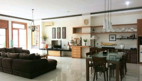 Villa | Living area