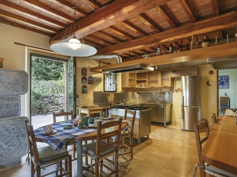 Building, Property, Room, Ceiling, Furniture, Interior Design, Beam, Real Estate, House, Home