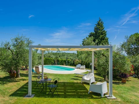 Sky, Plant, Cloud, Water, Property, Nature, Shade, Tree, Building, Swimming Pool